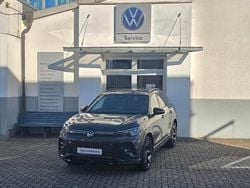 Grau Neu 2025 VW Tiguan Style SUV | 47.870 € (Etwas zu teuer)