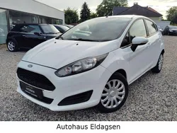 Weiß Gebraucht 2017 Ford Fiesta Trend Kleinwagen | 8.990 € (Fairer Preis)