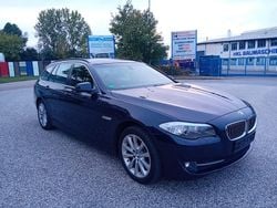Blau Gebraucht 2011 BMW 520 Kombi | 8.999 € (Fairer Preis)