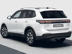 Oryxweiß perlmutteffekt oryxweiß perlmutteffekt Neu 2025 VW Tiguan SUV | 40.615 € (Guter Preis)