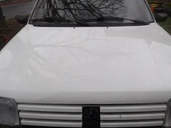 Weiß Gebraucht 1989 Peugeot 205 Kleinwagen | 3.500 €