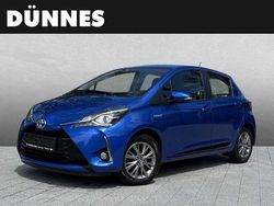 Blau Gebraucht 2017 Toyota Yaris Hybrid Comfort Limousine | 12.870 € (Fairer Preis)