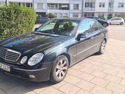 Schwarz Gebraucht 2006 Mercedes E240 Elegance Limousine | 2.900 € (Superpreis)