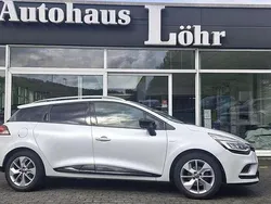 Weiss "nacre" Gebraucht 2016 Renault Clio GrandTour LIMITED Kombi | 7.992 € (Fairer Preis)