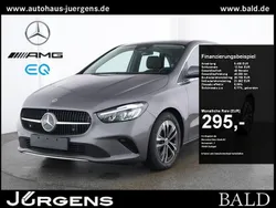 Mountain grey metallic Gebraucht 2024 Mercedes B180 Progressive Van / Kleinbus | 31.020 € (Guter Preis)