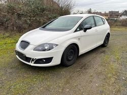Weiß Gebraucht 2011 Seat Leon Limousine | 1.699 € (Superpreis)
