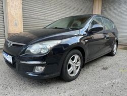 Schwarz Gebraucht 2011 Hyundai i30 Edition+ Kombi | 4.995 € (Etwas zu teuer)