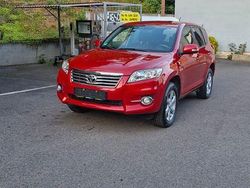 Rot Gebraucht 2012 Toyota RAV4 Travel SUV | 8.600 € (Guter Preis)