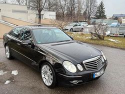 Schwarz Gebraucht 2009 Mercedes E320 Limousine | 12.900 €