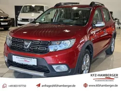 Rot Gebraucht 2019 Dacia Sandero Essentiel Kleinwagen | 9.390 € (Etwas zu teuer)