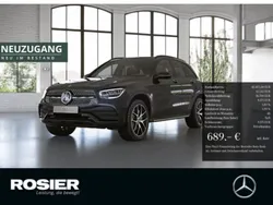 Grau / graphitgrau (metallic) Gebraucht 2021 Mercedes GLC300e AMG SUV | 45.875 € (Teuer)