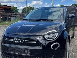 Schwarz Gebraucht 2023 Fiat 500e Kleinwagen | 14.900 € (Superpreis)