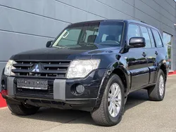Schwarz Gebraucht 2010 Mitsubishi Pajero Inform SUV | 7.300 €