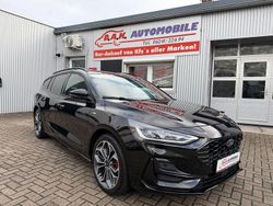 Schwarz Gebraucht 2023 Ford Focus ST-Line Limousine | 19.990 € (Guter Preis)