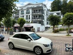 Weiß Gebraucht 2010 Audi A1 Ambiente Kleinwagen | 5.500 € (Etwas zu teuer)