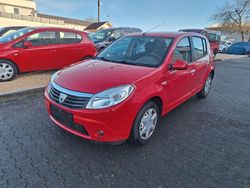 Rot Gebraucht 2009 Dacia Sandero Lauréate Limousine | 950 € (Guter Preis)