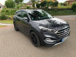 Grau Gebraucht 2018 Hyundai Tucson SUV | 14.000 € (Guter Preis)