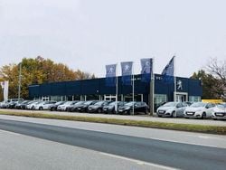 Grau Gebraucht 2023 Peugeot 2008 Active SUV | 17.590 € (Fairer Preis)