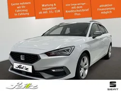 Weiß Gebraucht 2024 Seat Leon FR Limousine | 26.930 € (Guter Preis)
