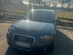 Grau Gebraucht 2005 Audi A3 Sportback Kleinwagen | 2.800 €