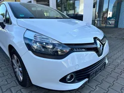Weiß Gebraucht 2014 Renault Clio IV Expression Limousine | 6.990 € (Fairer Preis)