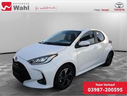 Weiß Neu 2025 Toyota Yaris Hybrid Limousine | 27.190 € (Fairer Preis)