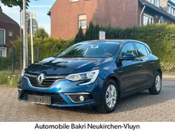 Blau Gebraucht 2016 Renault Mégane IV Experience Limousine | 8.999 € (Etwas zu teuer)