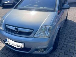 Blau Gebraucht 2007 Opel Meriva Cosmo Van / Kleinbus | 1.234 € (Fairer Preis)