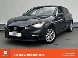Blau Gebraucht 2024 Seat Leon ST Style Kombi | 23.490 € (Fairer Preis)
