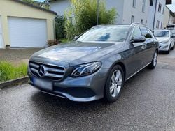 Grau Gebraucht 2017 Mercedes E200 Avantgarde Kombi | 21.900 € (Etwas zu teuer)