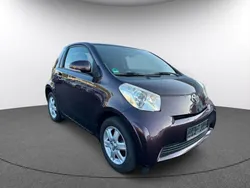 Deep amethyst mica metallic Gebraucht 2009 Toyota iQ Kleinwagen | 3.990 € (Fairer Preis)