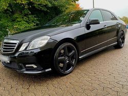 Schwarz Gebraucht 2010 Mercedes E500 Elegance Limousine | 13.800 € (Fairer Preis)