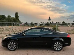 Schwarz Gebraucht 2008 Ford Focus Cabriolet Cabrio | 5.450 € (Etwas zu teuer)