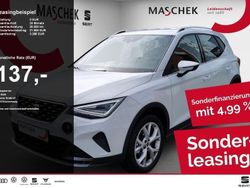 Nevada weiss metallic Gebraucht 2024 Seat Arona FR SUV | 21.640 € (Fairer Preis)