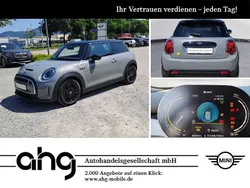 Silber Gebraucht 2022 Mini Cooper SE Classic Kleinwagen | 19.930 € (Etwas zu teuer)