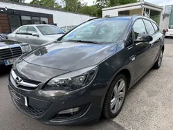 Grau Gebraucht 2014 Opel Astra Style Kombi | 4.490 € (Superpreis)
