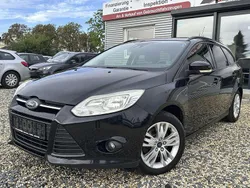 Schwarz Gebraucht 2011 Ford Focus Trend Limousine | 3.299 € (Guter Preis)