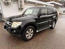 Schwarz Gebraucht 2007 Mitsubishi Pajero Instyle SUV | 11.900 € (Etwas zu teuer)