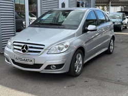 Silber Gebraucht 2010 Mercedes B200 Van / Kleinbus | 8.750 € (Etwas zu teuer)