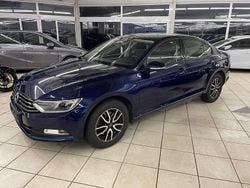 Blau Gebraucht 2017 VW Passat Trendline Limousine | 10.999 € (Superpreis)