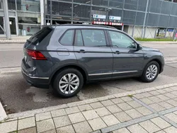 Grau Gebraucht 2021 VW Tiguan Life SUV | 29.265 € (Fairer Preis)