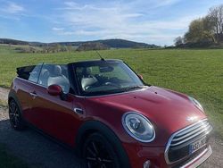 Rot Gebraucht 2017 Mini Cooper Kleinwagen | 12.900 € (Fairer Preis)