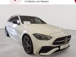 Weiß Gebraucht 2022 Mercedes C200 AMG line Limousine | 29.989 € (Fairer Preis)