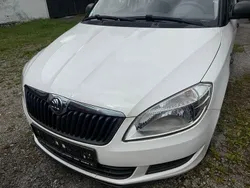 Weiß Gebraucht 2012 Skoda Roomster Kombi | 1.400 € (Superpreis)