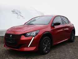Lackierung elixierrot/typ ver Gebraucht 2022 Peugeot 208 Allure Kleinwagen | 20.990 €