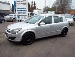 Silber Gebraucht 2005 Opel Astra Edition Kleinwagen | 3.450 € (Etwas zu teuer)