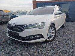 Weiß Gebraucht 2020 Skoda Superb Style Kombi | 16.499 € (Guter Preis)