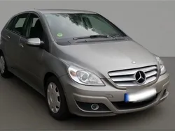 Grau Gebraucht 2006 Mercedes B200 Van / Kleinbus | 5.900 € (Etwas zu teuer)