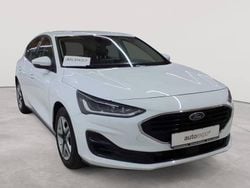Frozen white Gebraucht 2022 Ford Focus Cool & Connect Limousine | 14.490 € (Guter Preis)