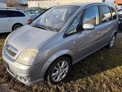 Silber Gebraucht 2010 Opel Meriva Innovation Van / Kleinbus | 4.990 € (Fairer Preis)